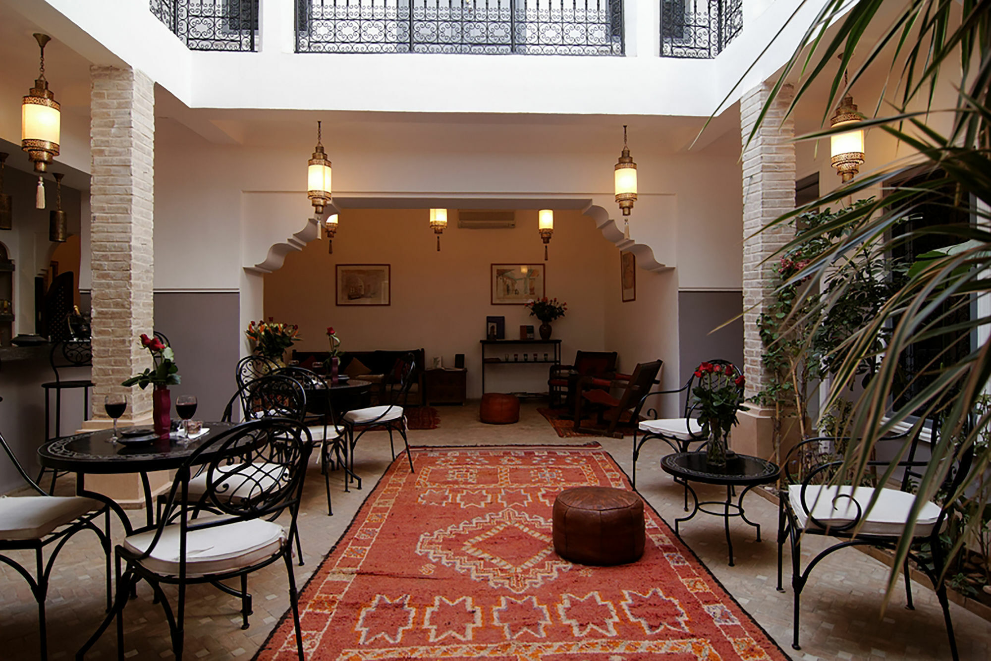 Outsite Riad 3*
