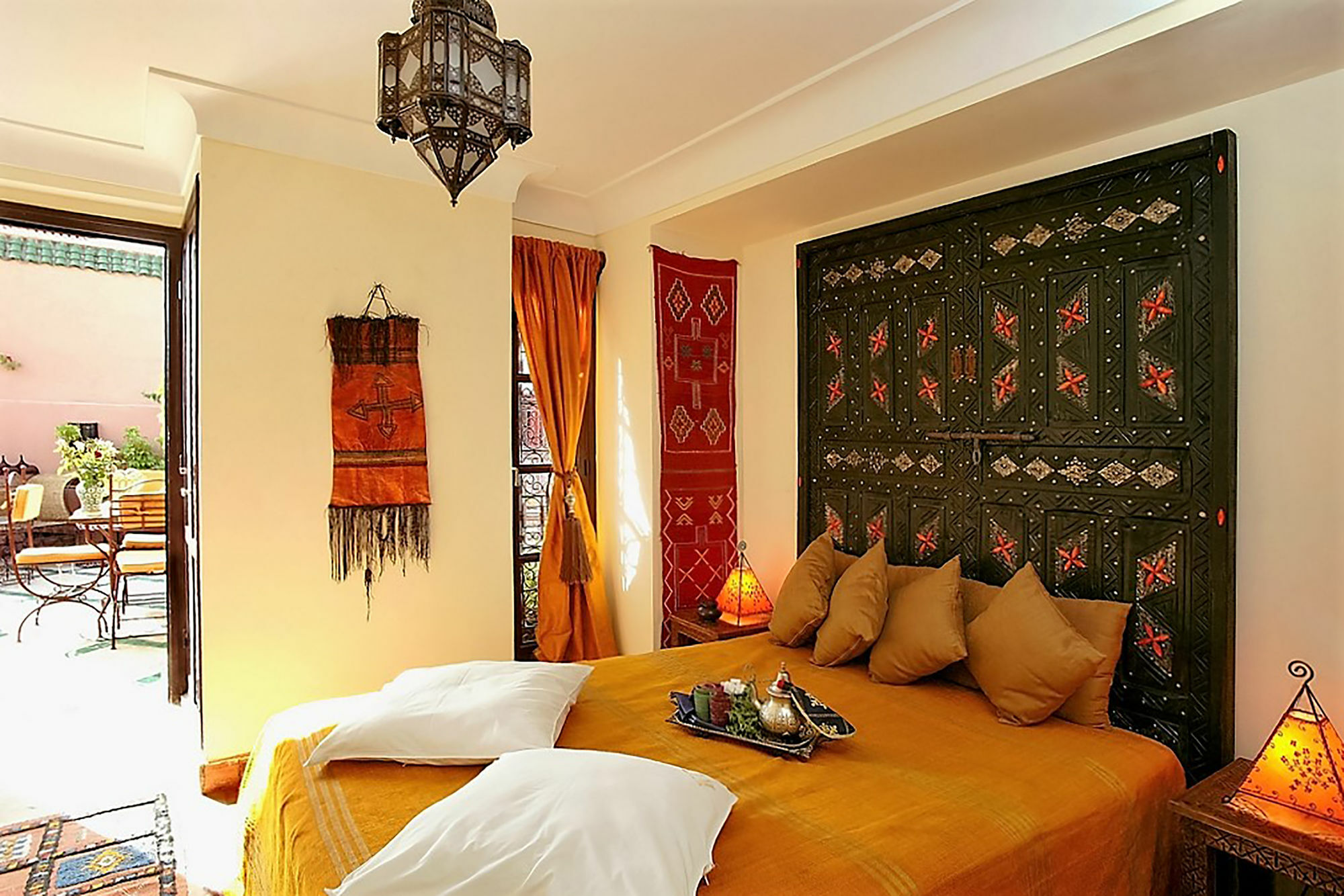 Outsite Riad