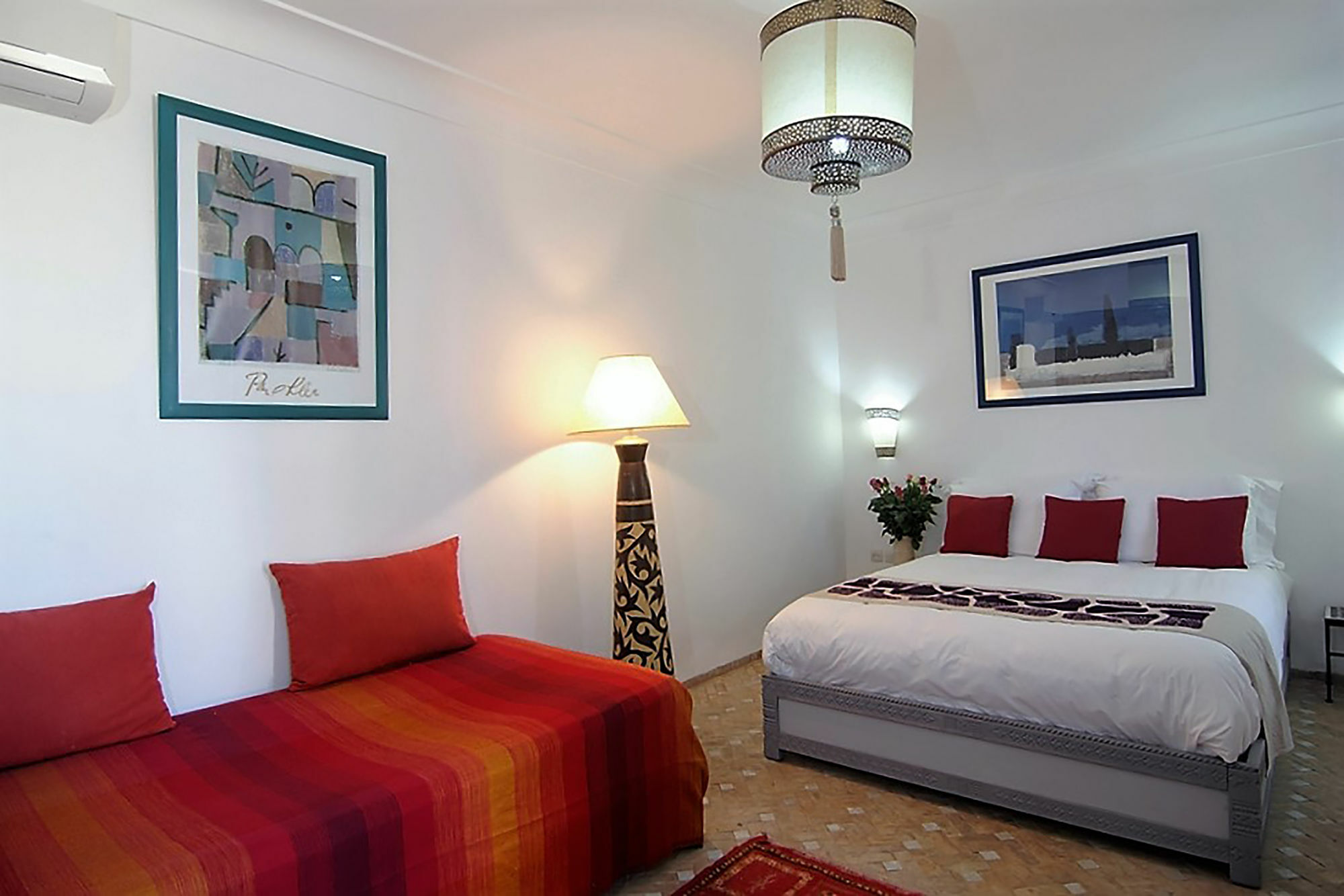 Outsite Riad